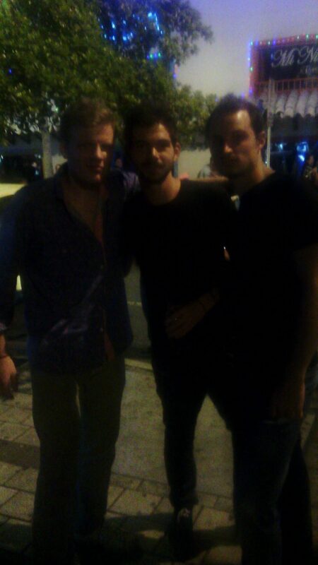 La noche en que tuvimos que sobornar a la Policía para no quedar detenidos. 