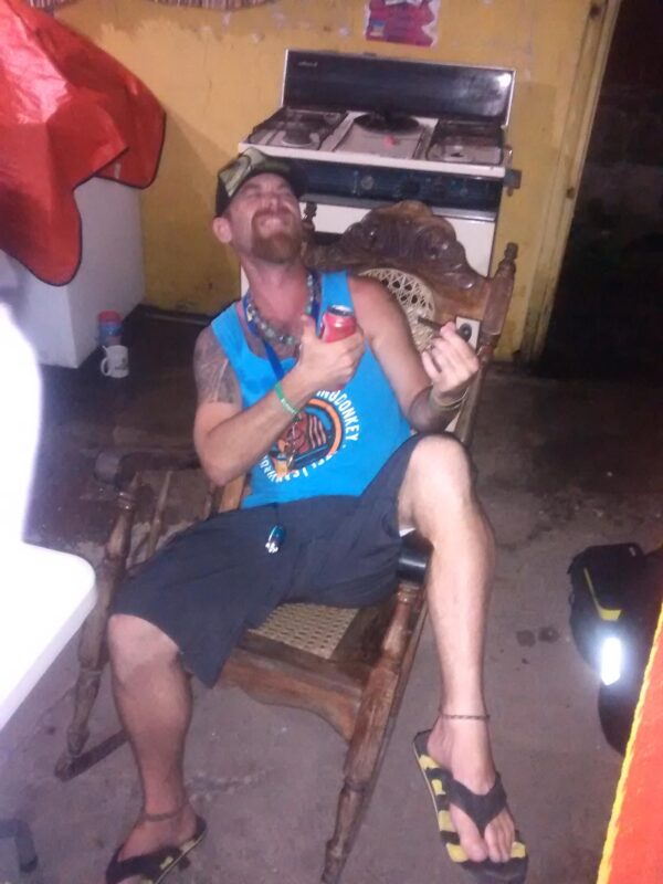 Las fotos que le tomé a Josh en San Juan del Sur.