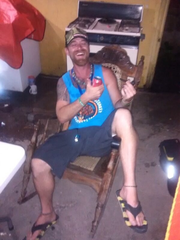 Las fotos que le tomé a Josh en San Juan del Sur.